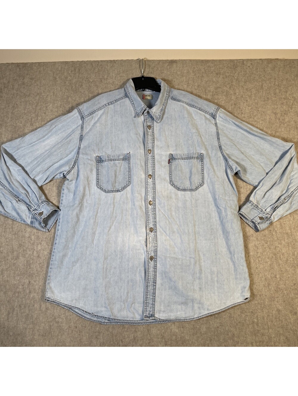Levis Denim Shirt XL Light Wash Blue Red Tab Western Rodeo Cowboy Distressed